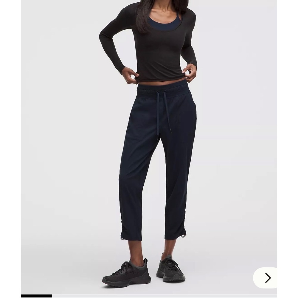 Lululemon Beyond the Studio Crop Black Joggers Size 8 LW6AVQS